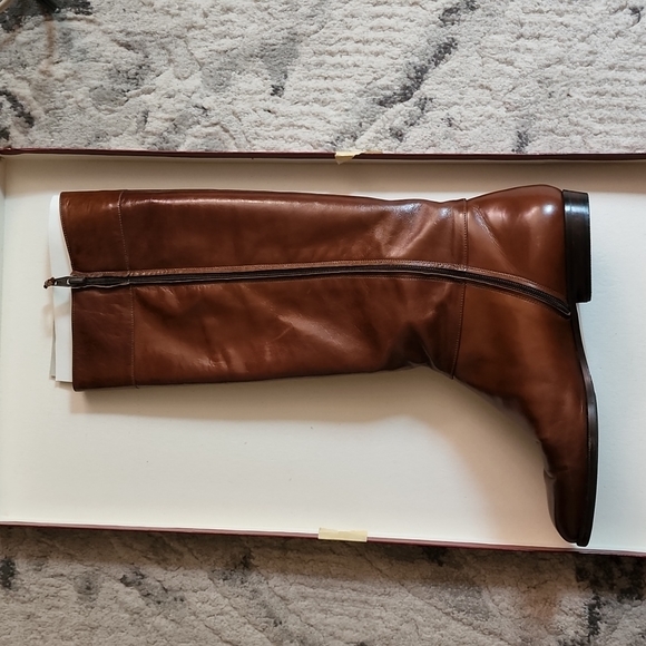 Ferragamo tan leather boots size 8 - Picture 4 of 9